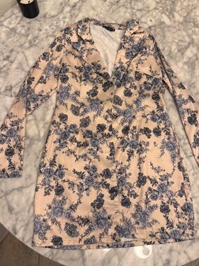 PrettyLittleThing Floral Satin Blazer